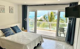 Exclusivos Apartamentos con playa privada